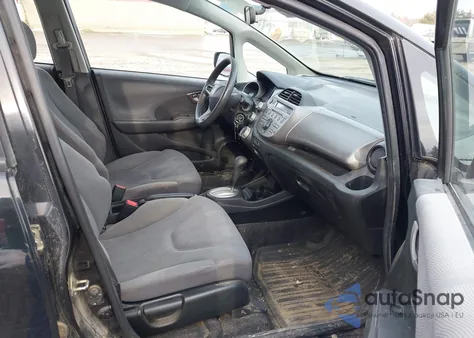 2010 Honda Fit z USA, uszkodzony, nr VIN JHMGE8H21AC037979